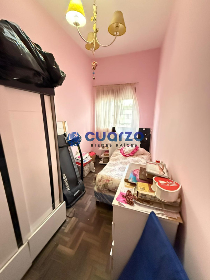 Casa ID.56 - Venta. Casa de 3 (o 4) dormitorios. Garage para 2 autos. Parrillero