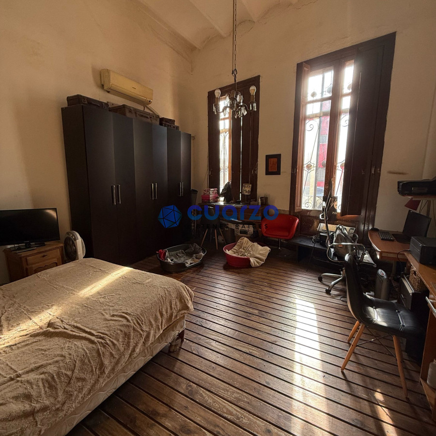 Casa ID.19 - Venta Casa. A reciclar. Muy buen punto. Brazo Oriental