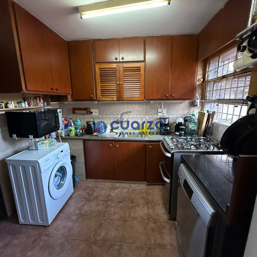 Casa ID.20 - Venta Casa. Sólida construcción. 3 dormitorios. 2 baños. Carrasco Sur. 