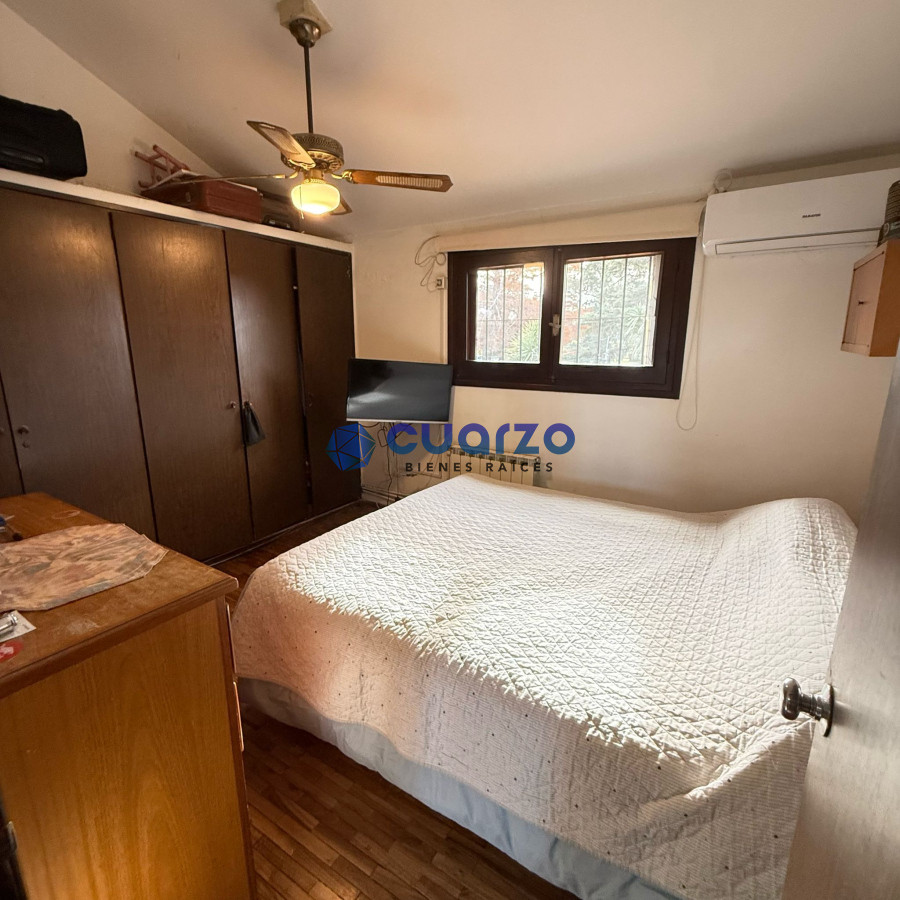 Casa ID.20 - Venta Casa. Sólida construcción. 3 dormitorios. 2 baños. Carrasco Sur. 