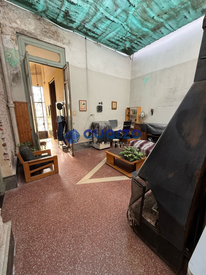 Casa ID.19 - Venta Casa. A reciclar. Muy buen punto. Brazo Oriental