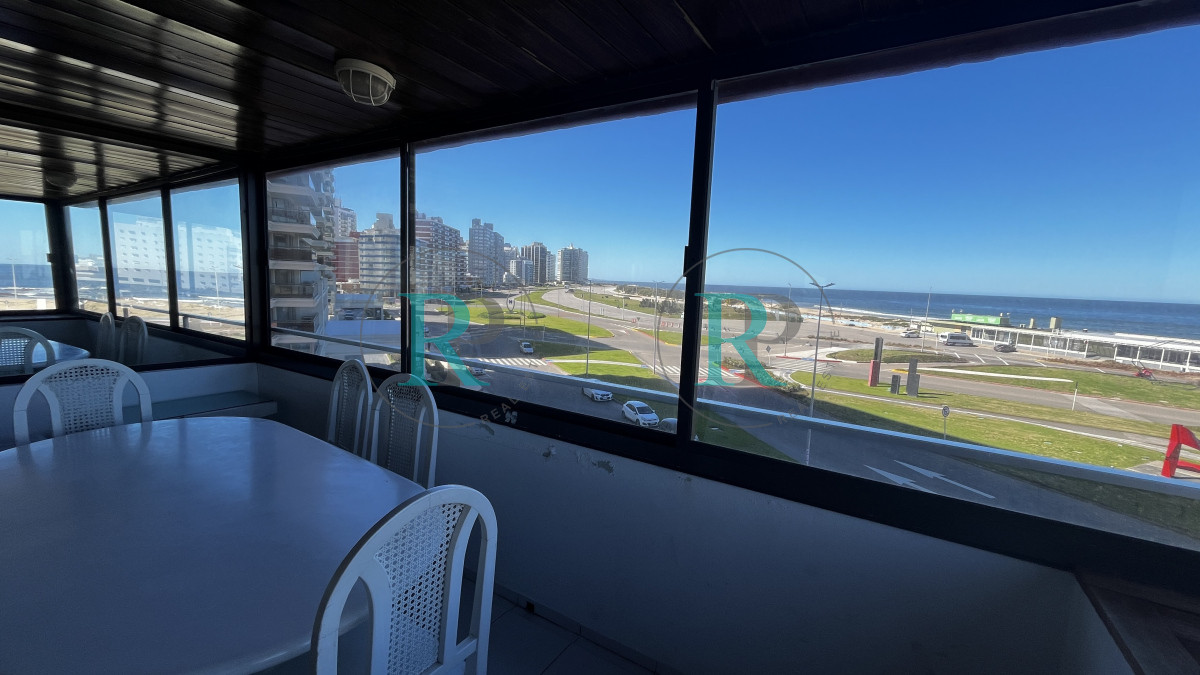 Apartamento ID.2610 - Apartamento esquinero frente al mar