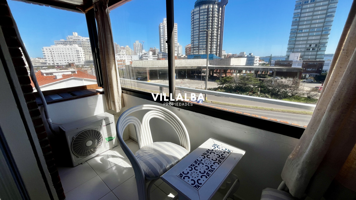 Apartamento ID.4385 - Apartamento esquinero frente al mar