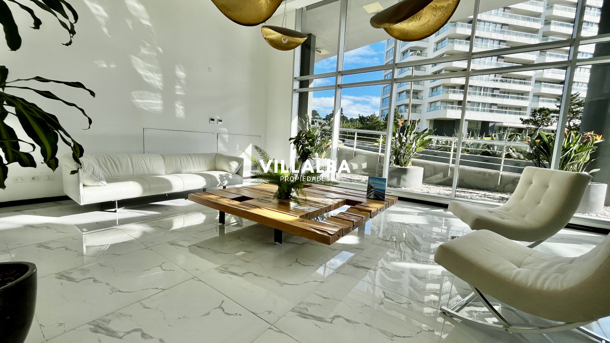 Apartamento ID.3579 - Apartamento esquinero en Look Brava – Playa Brava, Punta del Este