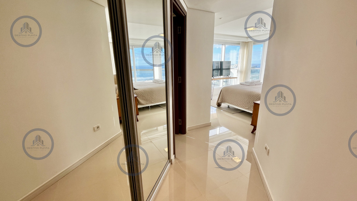 Apartamento ID.2769 - Apartamento esquinero en Look Brava – Playa Brava, Punta del Este