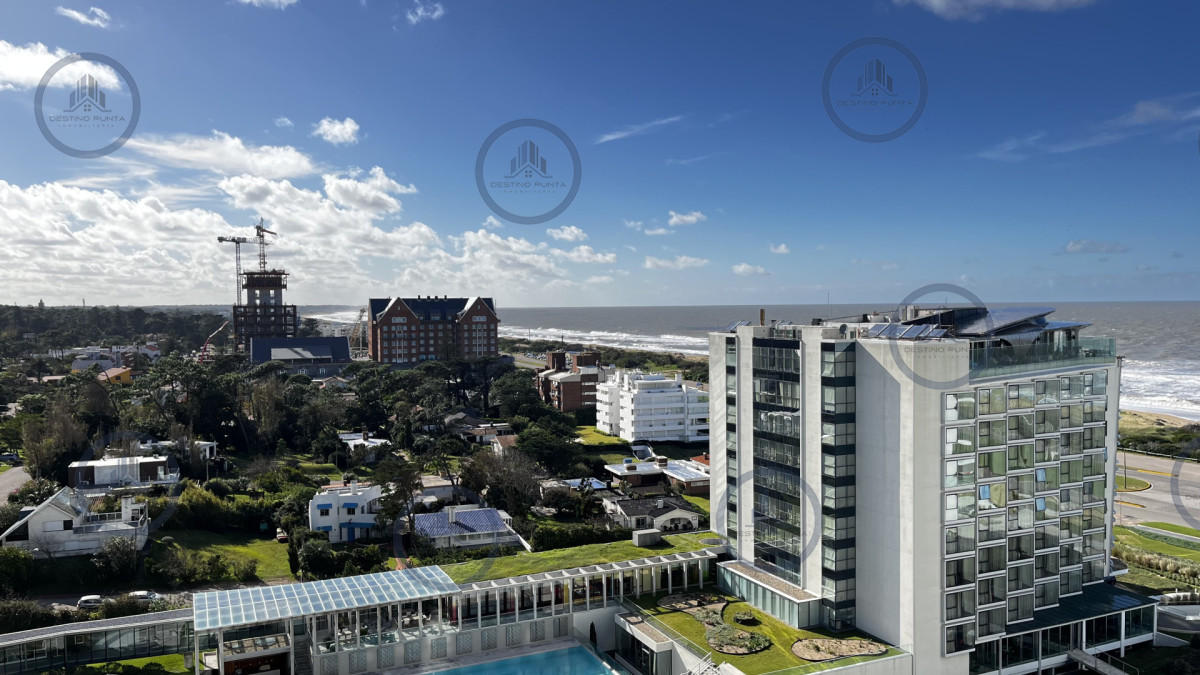 Apartamento ID.2769 - Apartamento esquinero en Look Brava – Playa Brava, Punta del Este