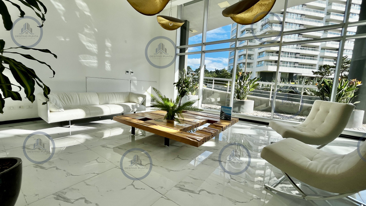 Apartamento ID.2769 - Apartamento esquinero en Look Brava – Playa Brava, Punta del Este