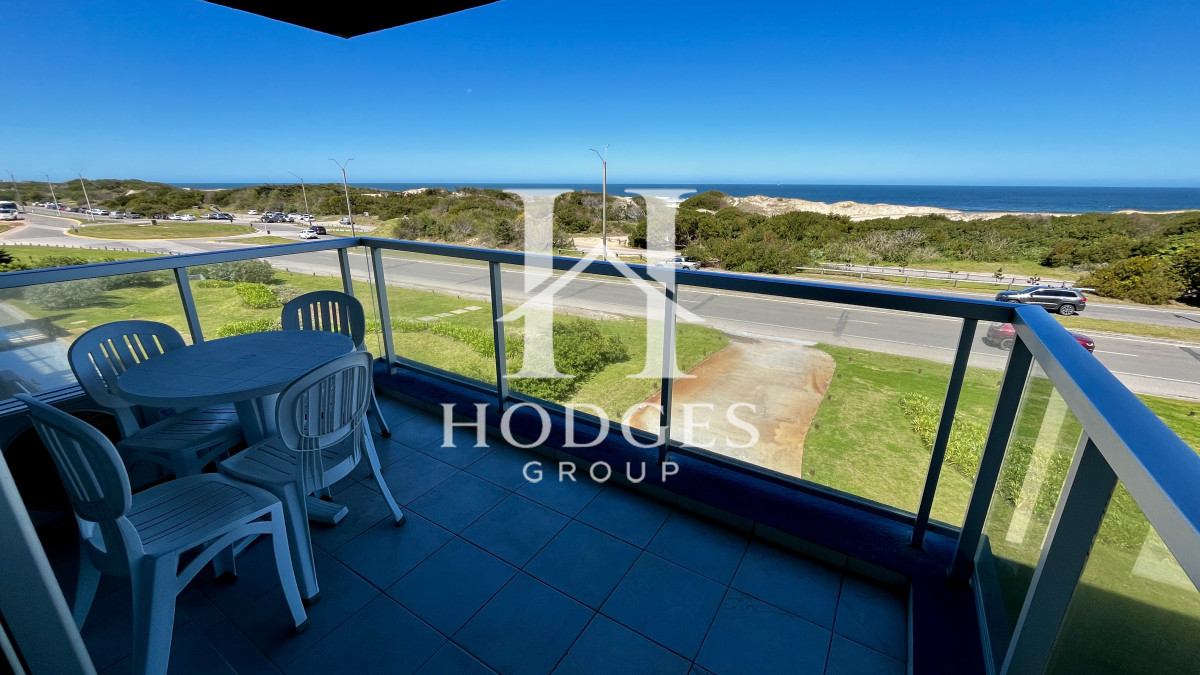 Apartamento ID.38 - Apartamento en venta 3 dormitorios - Playa Brava, primera línea