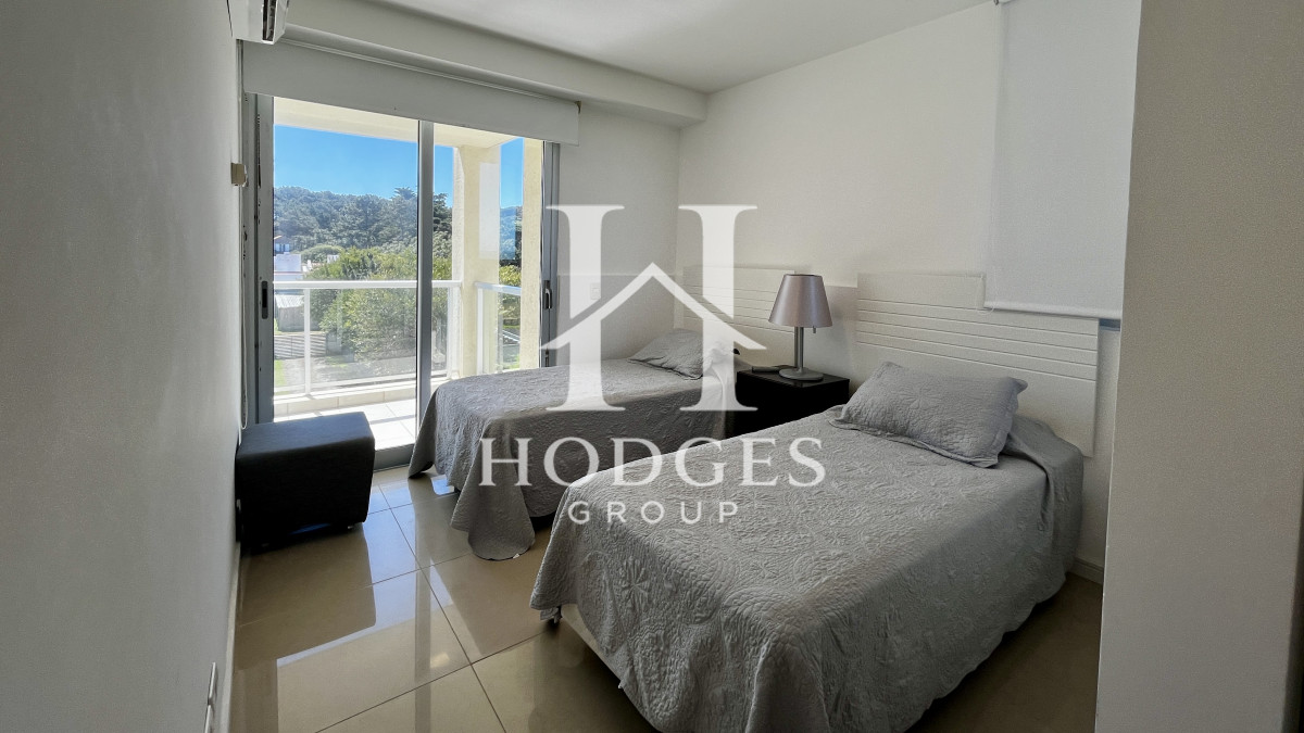 Apartamento ID.38 - Apartamento en venta 3 dormitorios - Playa Brava, primera línea