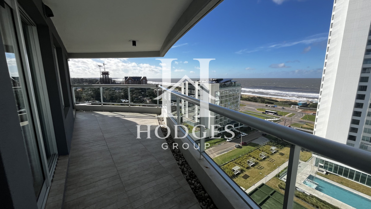 Apartamento ID.39 - Apartamento esquinero en Look Brava 3 dormitorios - Playa Brava, Punta del Este