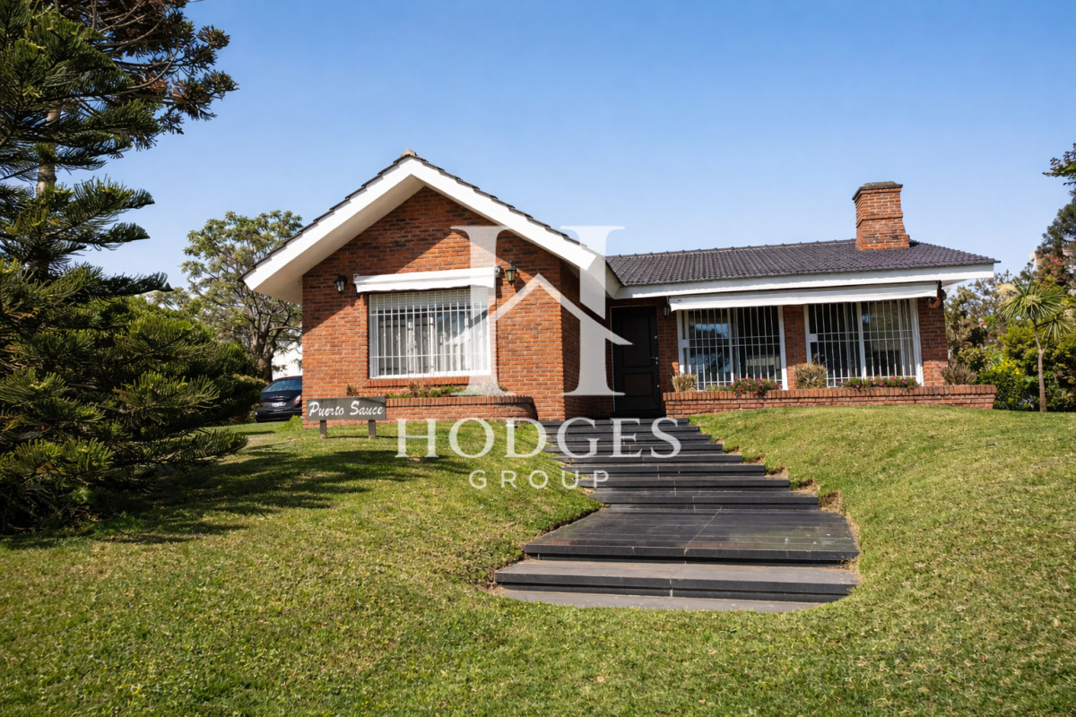 Casa ID.67 - Residencia en Playa Mansa a metros del mar