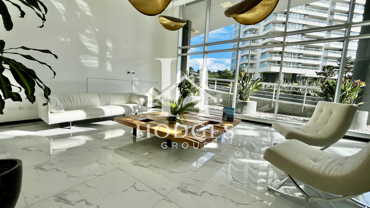 Apartamento ID.39 - Apartamento esquinero en Look Brava 3 dormitorios - Playa Brava, Punta del Este