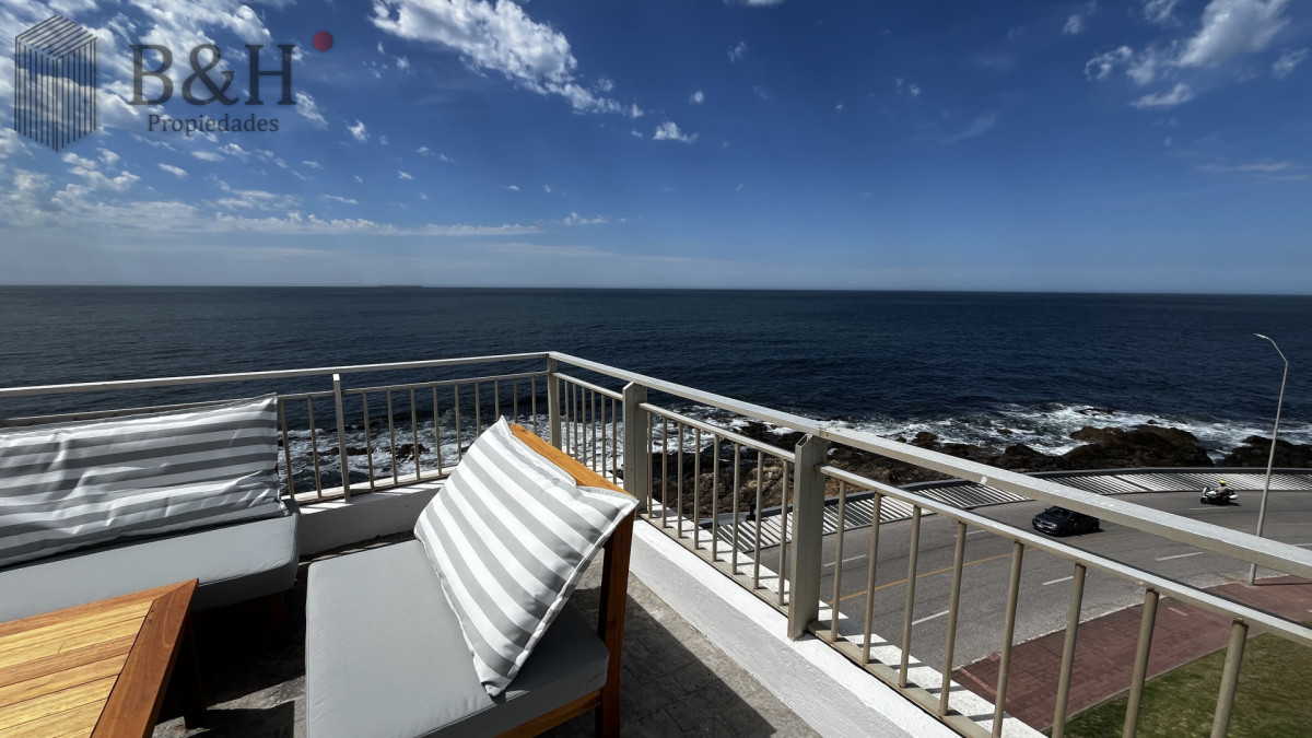Apartamento ID.6168 - Penthouse en primera línea de península 