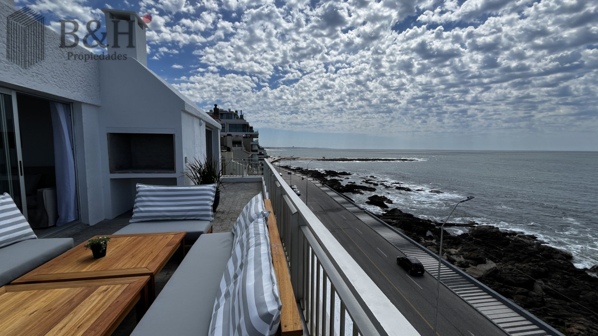 Apartamento ID.6168 - Penthouse en primera línea de península 