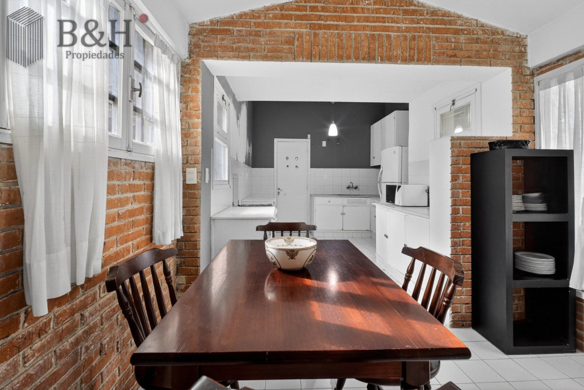 Casa ID.7439 - Casa de excelente construcción en zona residencial de Cantegril