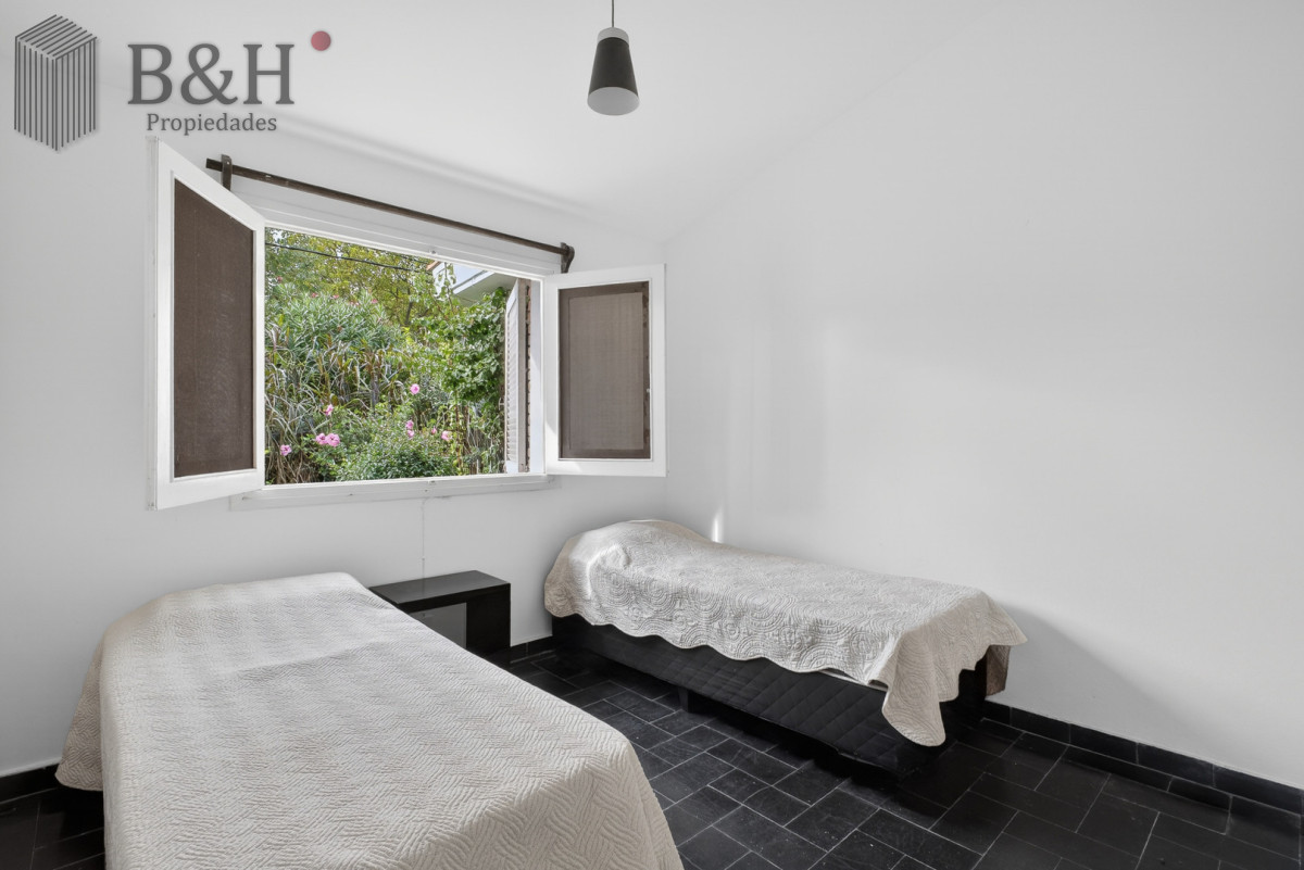 Casa ID.7439 - Casa de excelente construcción en zona residencial de Cantegril