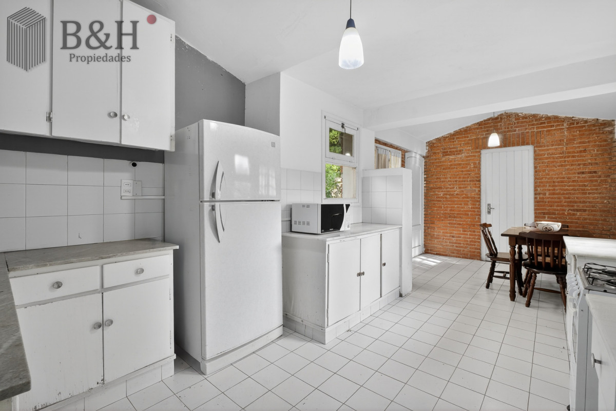 Casa ID.7439 - Casa de excelente construcción en zona residencial de Cantegril