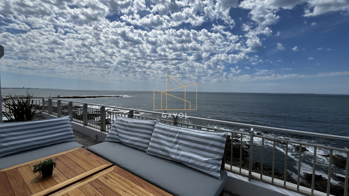 Apartamento ID.1055 - Penthouse en primera línea de península 