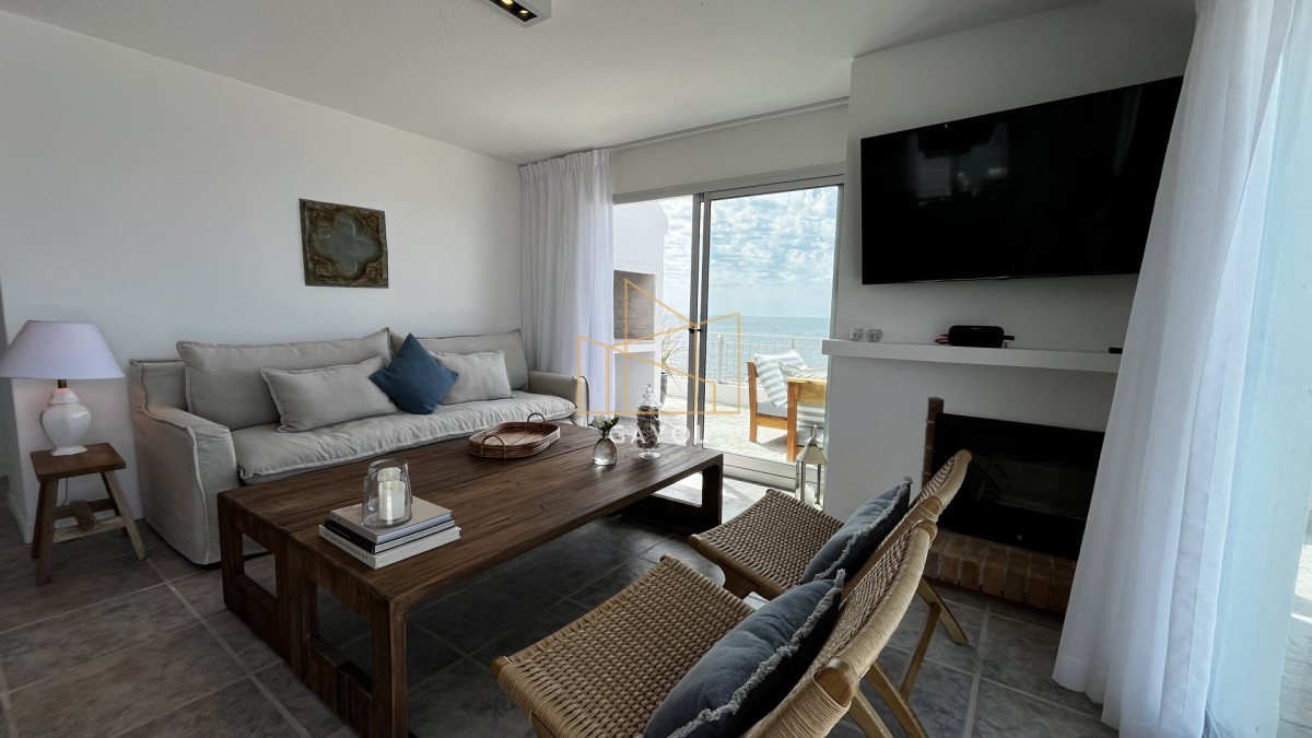 Apartamento ID.1055 - Penthouse en primera línea de península 