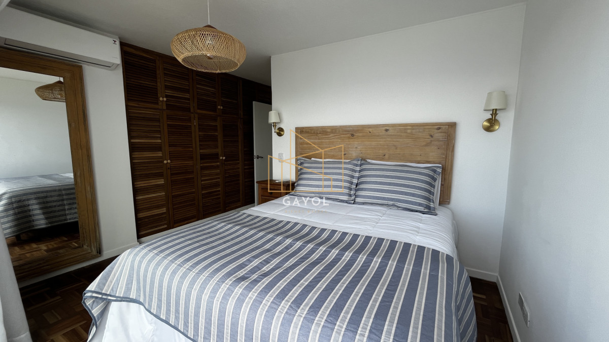 Apartamento ID.1055 - Penthouse en primera línea de península 