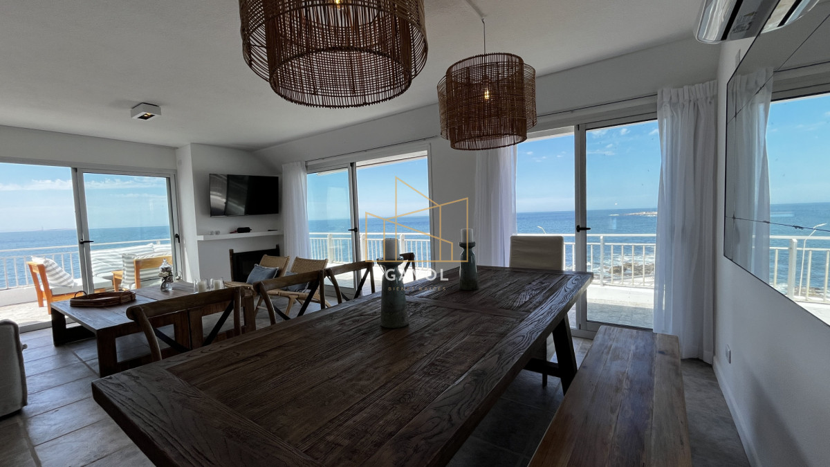 Apartamento ID.1055 - Penthouse en primera línea de península 