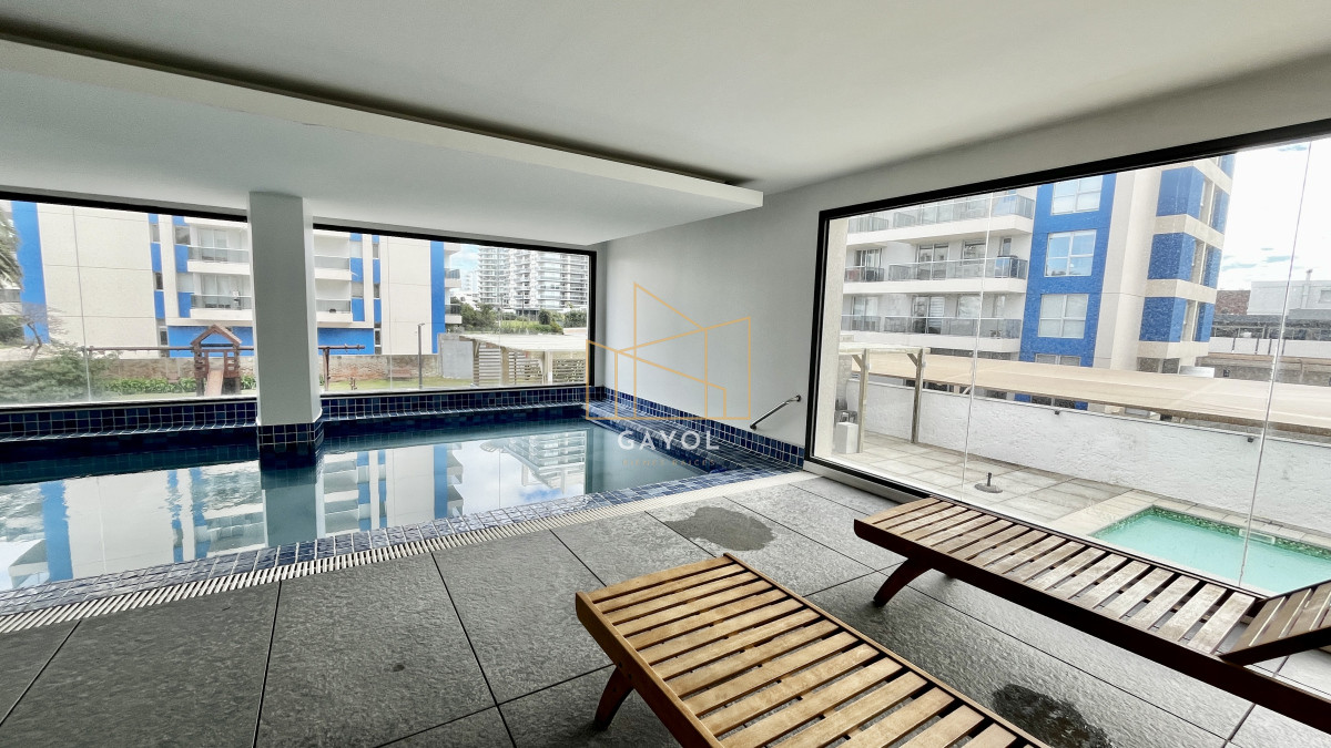 Apartamento ID.1317 - Apartamento de 1 dormitorio en piso alto con vista al mar y garaje