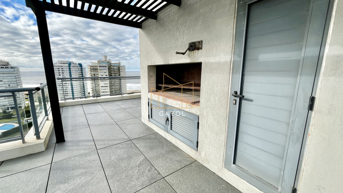Apartamento ID.1317 - Apartamento de 1 dormitorio en piso alto con vista al mar y garaje
