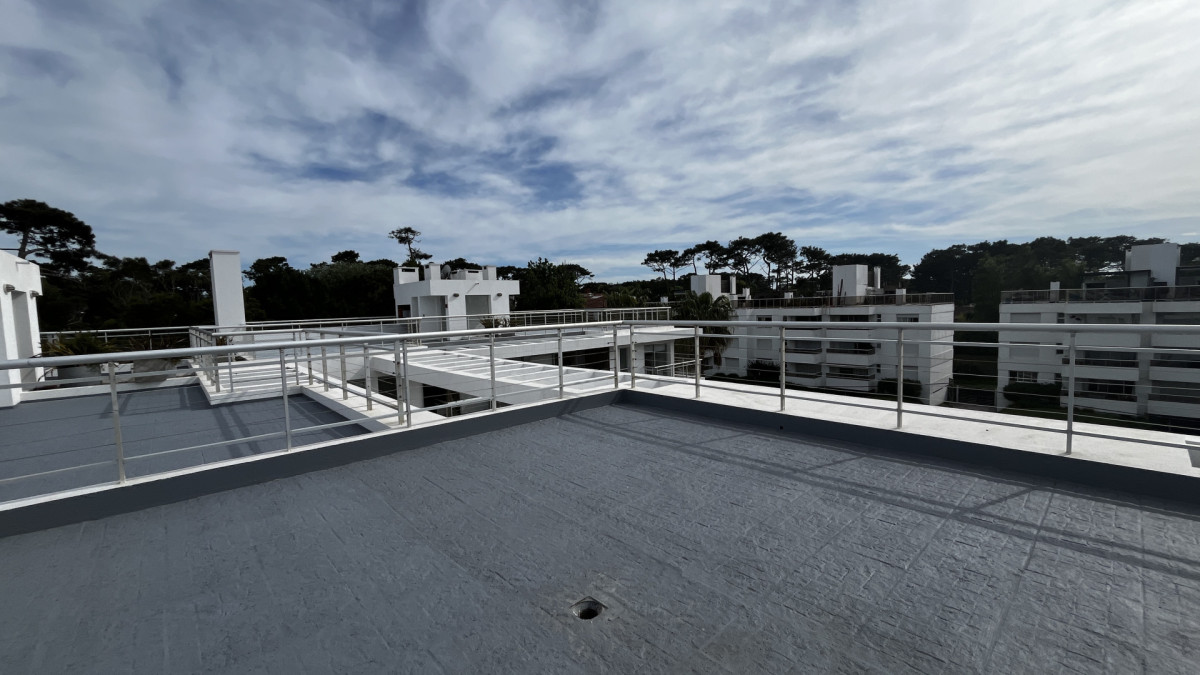 Apartamento ID.133 - Moderno apartamento con terraza y parrillero en alquiler de temporada