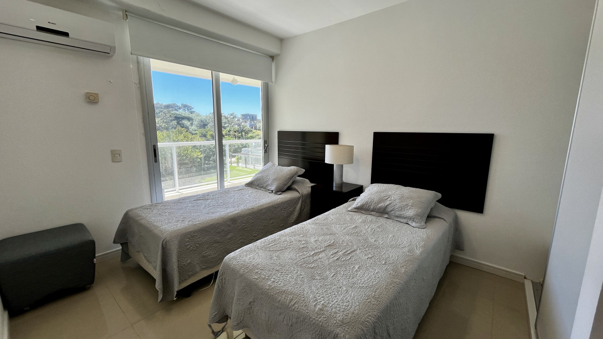 Apartamento ID.35 - Apartamento en venta - Playa Brava, primera línea