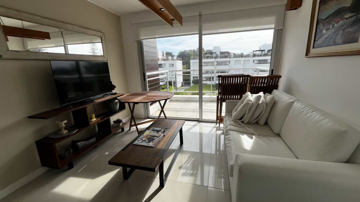 Apartamento ID.133 - Moderno apartamento con terraza y parrillero en alquiler de temporada