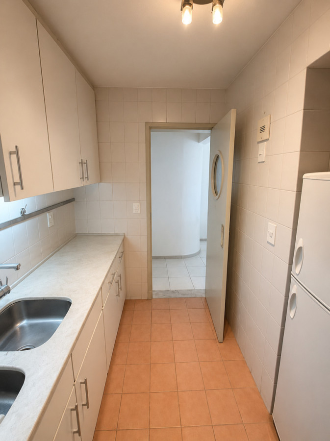Apartamento ID.437 - Apartamento de 2 dormitorios con amplia planta en Brava
