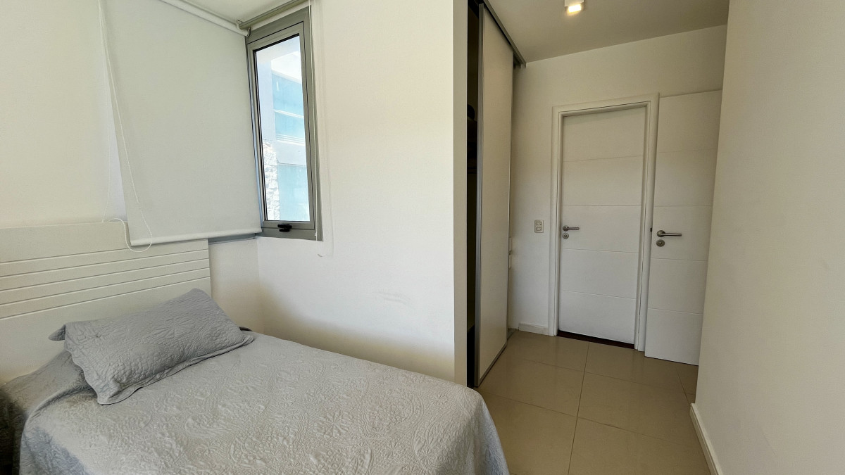 Apartamento ID.35 - Apartamento en venta - Playa Brava, primera línea