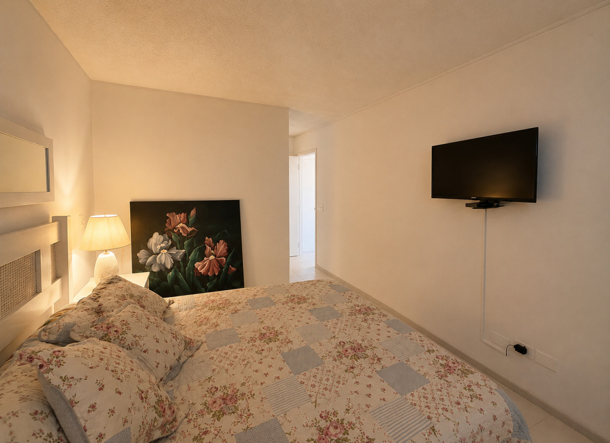Apartamento ID.437 - Apartamento de 2 dormitorios con amplia planta en Brava