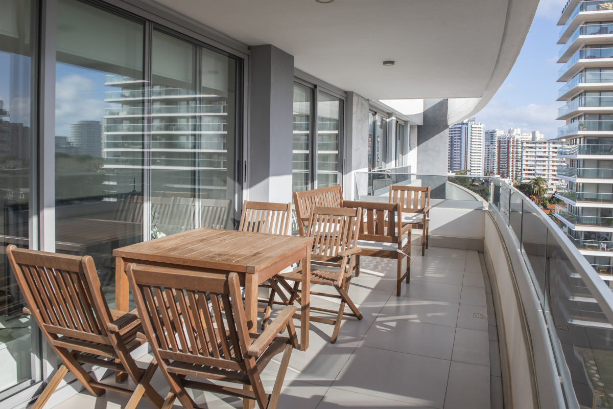 Apartamento ID.43 - Apartamento de 3 dormitorios en Playa Brava - A 150 metros del mar