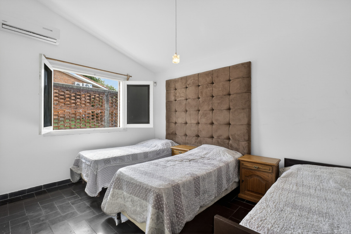 Casa ID.446 - Casa de excelente construcción en zona residencial de Cantegril