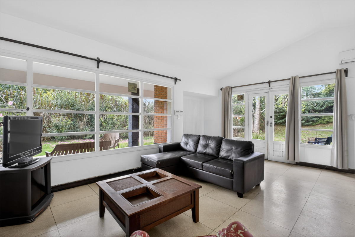 Casa ID.446 - Casa de excelente construcción en zona residencial de Cantegril