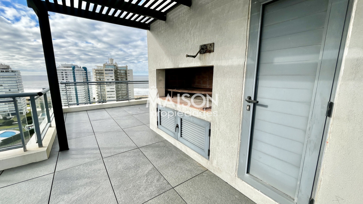 Apartamento ID.39 - Apartamento de 1 dormitorio en piso alto con vista al mar y garaje