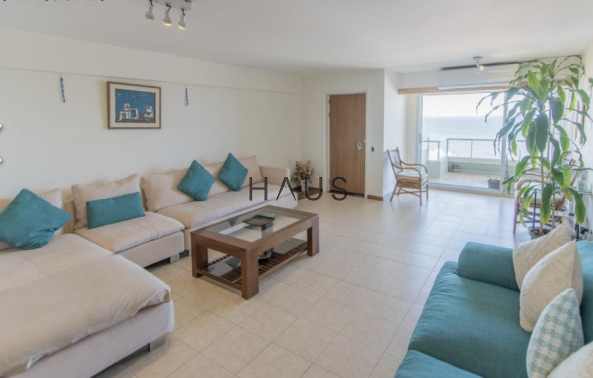 Apartamento ID.165 - Apartamento en Venta - Península, Punta del Este