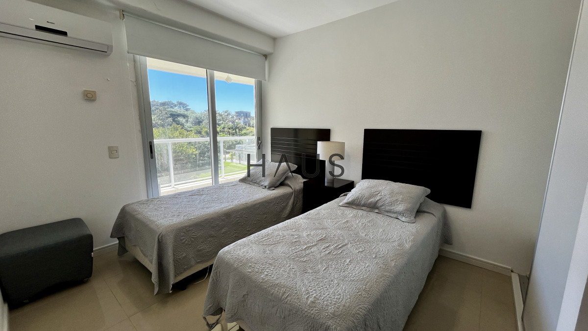 Apartamento ID.201 - Apartamento en venta - Playa Brava, primera línea