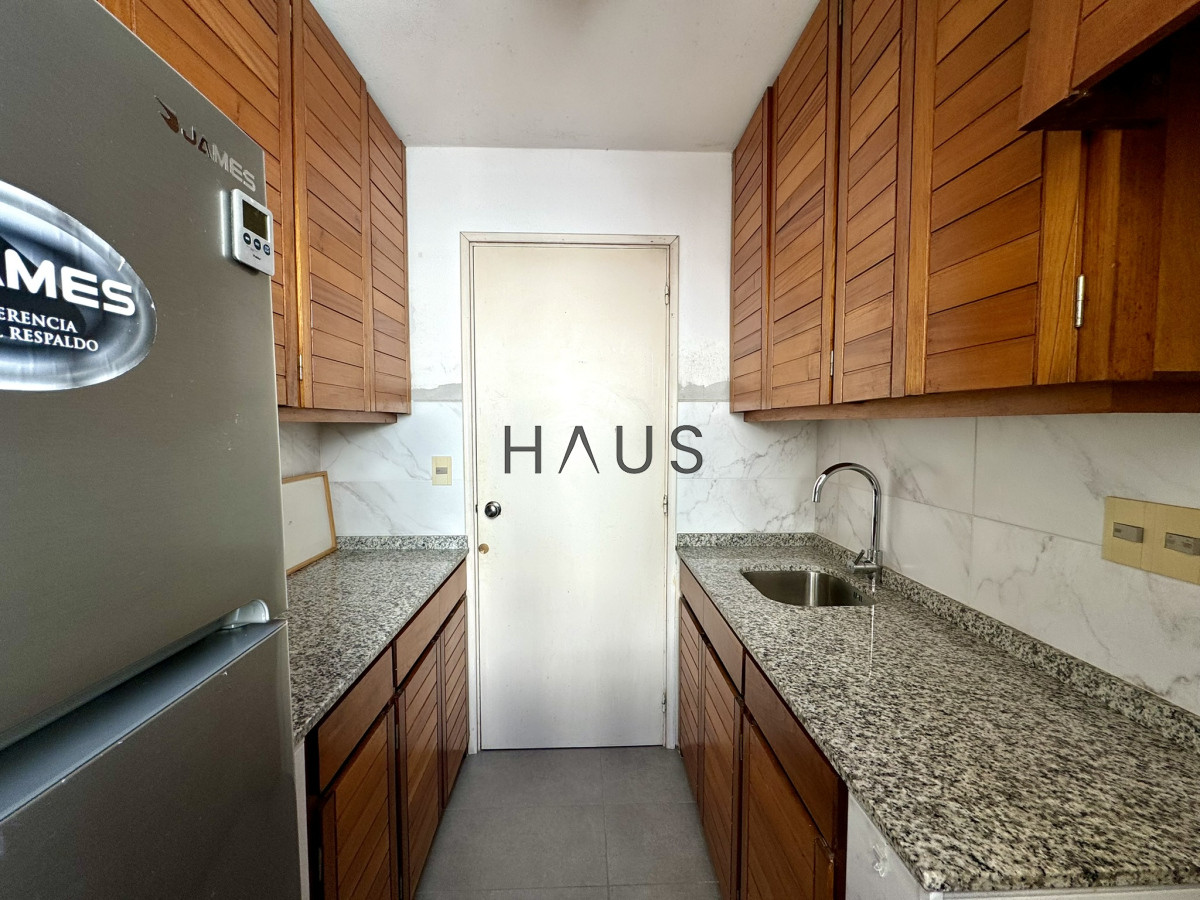 Apartamento ID.1 - 1 dormitorio y 2 baños en Playa Mansa - Primera linea al mar 