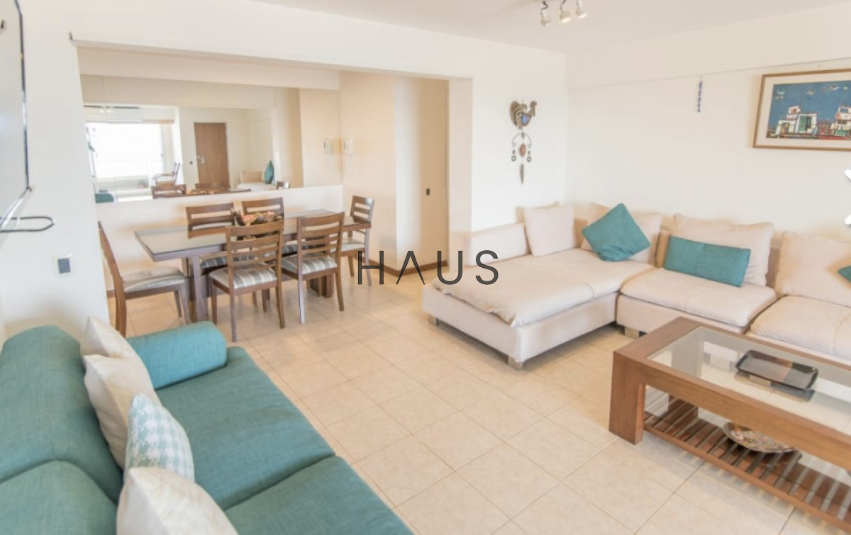Apartamento ID.165 - Apartamento en Venta - Península, Punta del Este