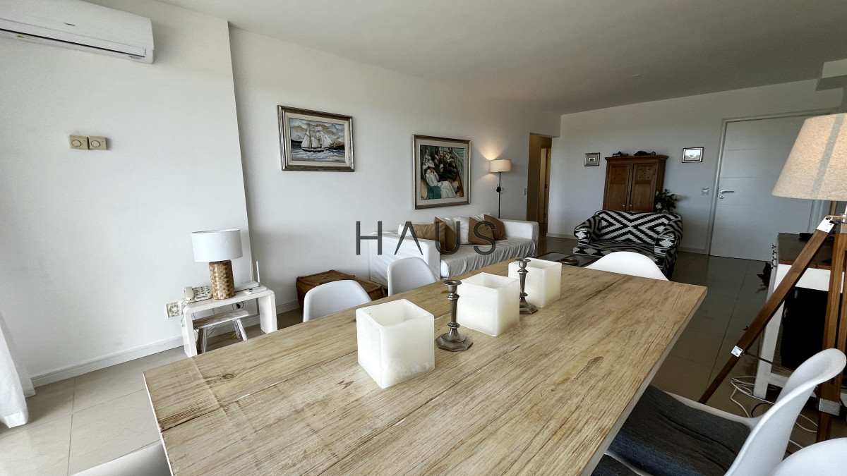 Apartamento ID.298 - Apartamento en venta - Playa Brava, primera línea