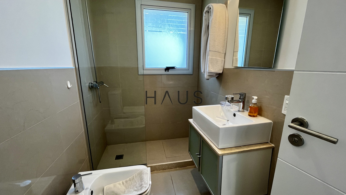Apartamento ID.201 - Apartamento en venta - Playa Brava, primera línea