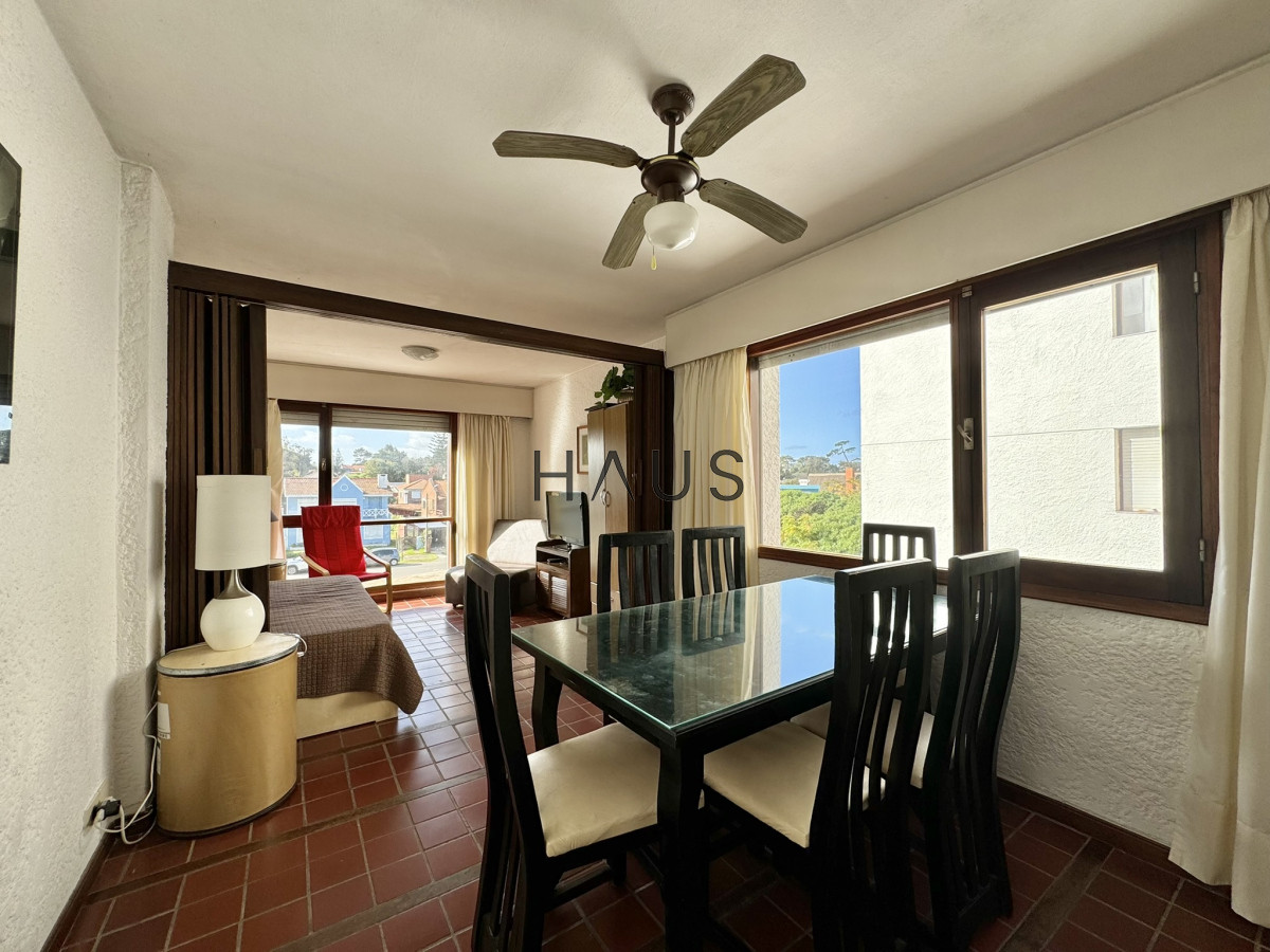 Apartamento ID.1 - 1 dormitorio y 2 baños en Playa Mansa - Primera linea al mar 