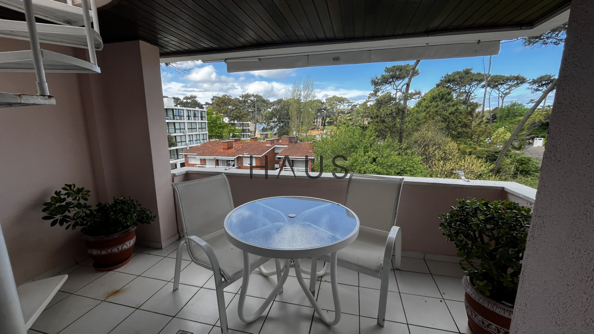 Apartamento ID.215 - Penthouse de  3 dormitorios a pasos de playa mansa 