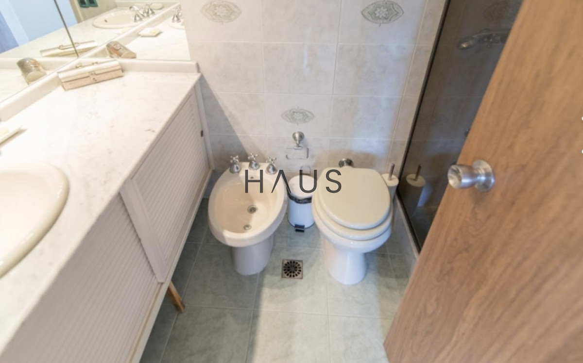 Apartamento ID.165 - Apartamento en Venta - Península, Punta del Este