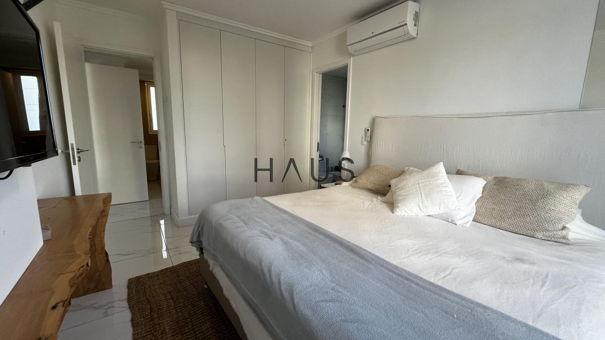 Apartamento ID.384 - Moderno 2 Dorm + Terraza en Paramount Tower - Playa Mansa, Punta del Este