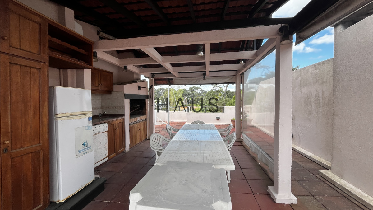 Apartamento ID.215 - Penthouse de  3 dormitorios a pasos de playa mansa 