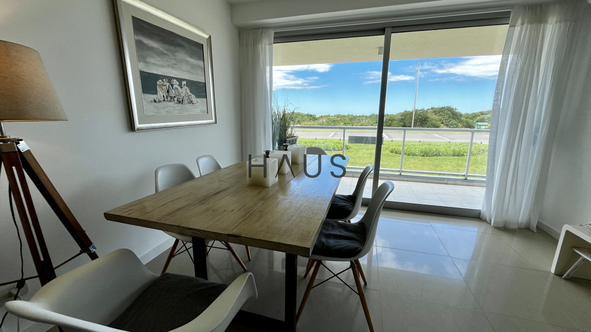 Apartamento ID.298 - Apartamento en venta - Playa Brava, primera línea