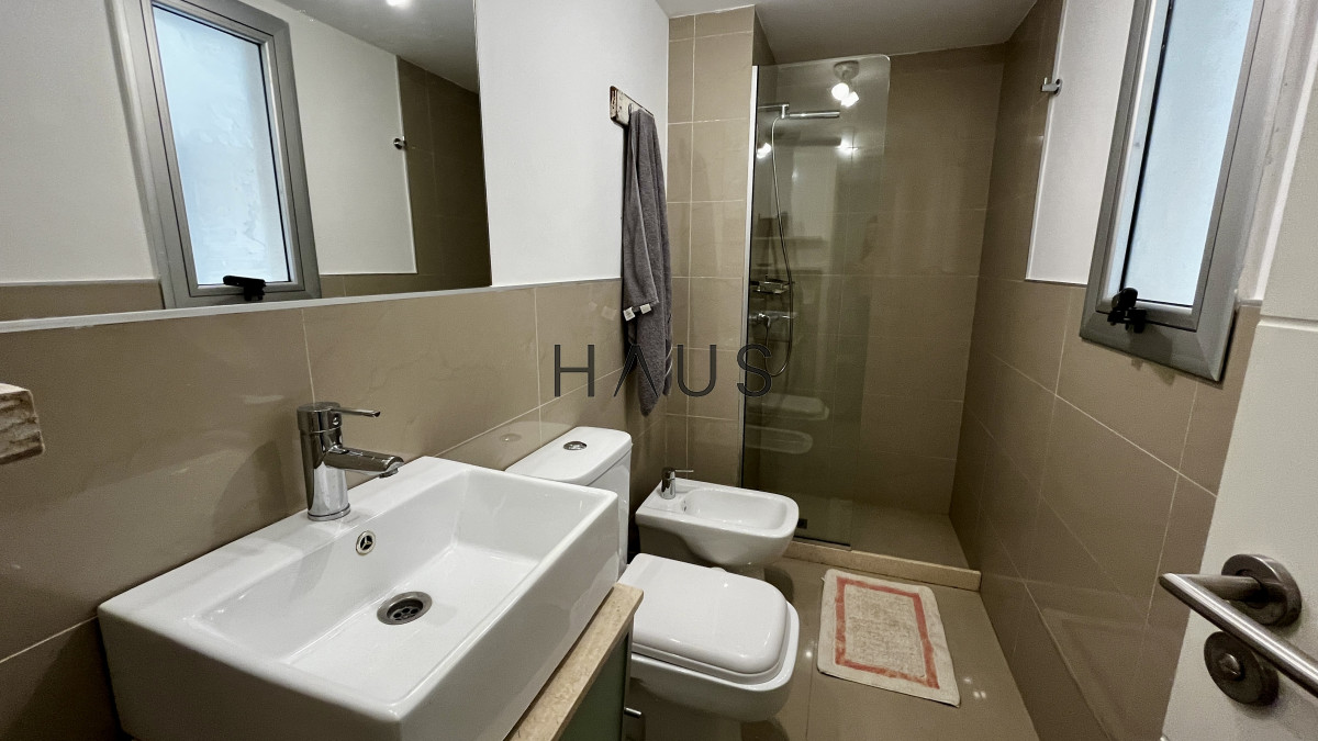 Apartamento ID.298 - Apartamento en venta - Playa Brava, primera línea